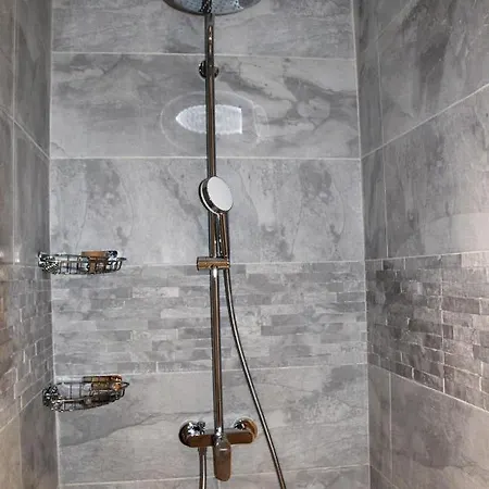 Les Gîtes du château - Le loft HENRI IV - Magnifique Appartement face au château Nérac Extérieur photo