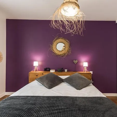 Les Gîtes du château - Le loft HENRI IV - Magnifique Appartement face au château Nérac Extérieur photo
